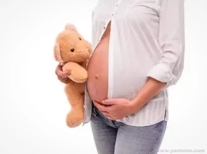 包含满月派对 vs 额外收费筹办：月子中心...